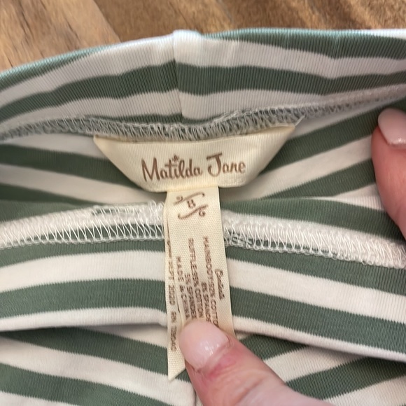 Shorties - Picture 6 of 10